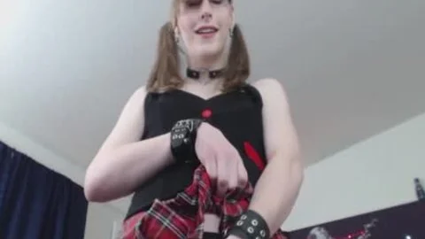 Lianna Lawson dildo play