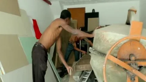TS Bombshell Luana Costa receives Railed By Construction Workers Till that babe Cums