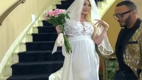 recent Bride acquires A bj From Hubby