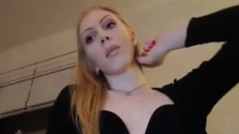 good blond monstrous 10-Pounder tgirl cam Show