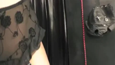 Melissa Pozzi And Her Neverending cock! Active shemale!