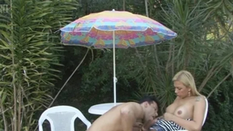 cutie Star pounds Her Boyfriend Outdoor