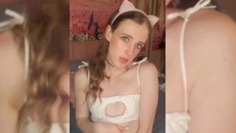 AliaMaliaM2F - Kitty Found A Bigger dildo