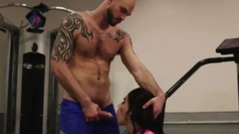 Tall man Licks And nails The butthole Of Super tasty TS In Gym